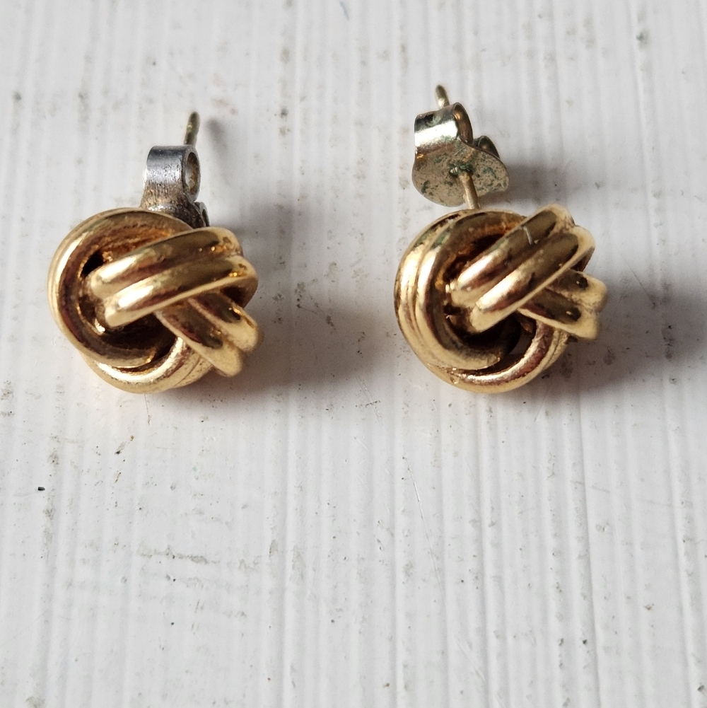 Vintage Love Knot Yellow Gold Plated Stud Earrings - Picture 2 of 4